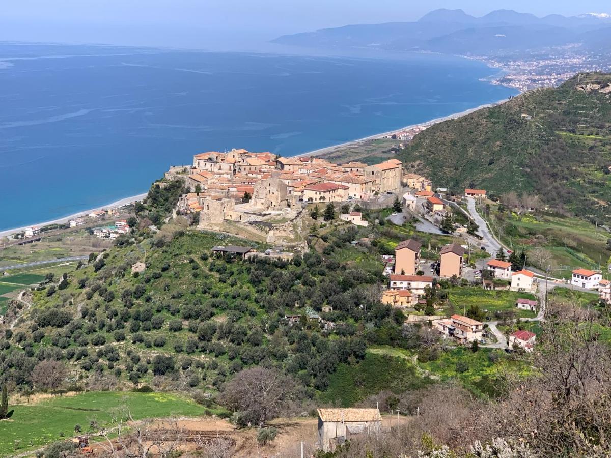 פיומפרדו ברוציו Al Castello Apartment מראה חיצוני תמונה