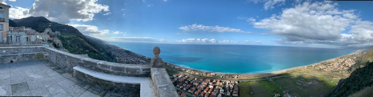 פיומפרדו ברוציו Al Castello Apartment מראה חיצוני תמונה