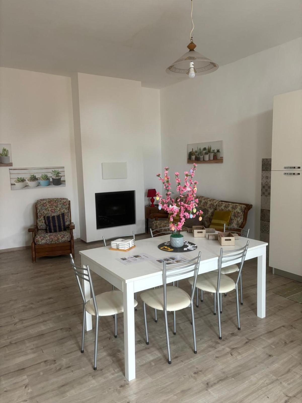 פיומפרדו ברוציו Al Castello Apartment מראה חיצוני תמונה